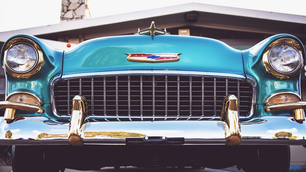 How to choose the best classic car dealer?